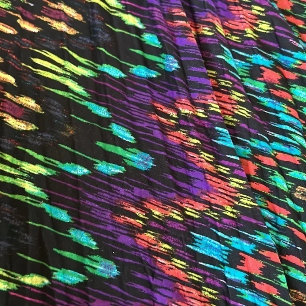Beautiful Allison Taylor pleated skirt